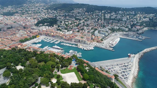 Şehir plajlı sahil manzarası çok güzel.