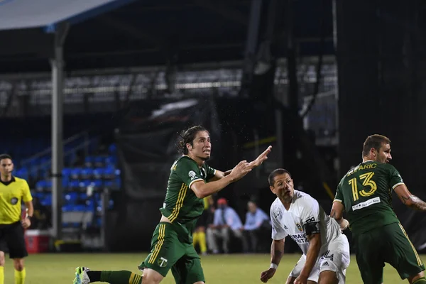 Los Angeles Galaksisi, 14 Temmuz 2020 'de Orlando Florida ABD' deki ESPN Vahşi Spor Dünyası 'nda düzenlenen MLS Sırt Turnuvası sırasında Portland Timbers ile karşı karşıya geldi..