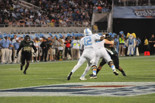 Carolina Del Norte Enfrenta Baylor Durante Russell Athletic Bowl Camping —  Fotos de Stock