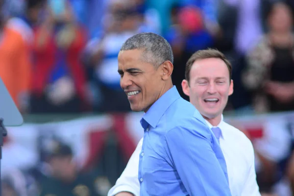 Prezident Barack Obama Vystoupí Shromáždění Kampaně Stadionu Osceola Heritage Park — Stock fotografie