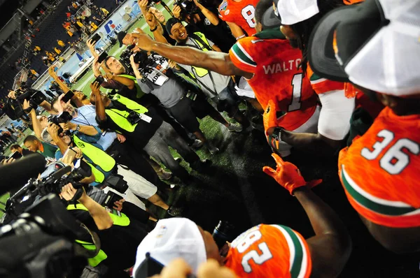 West Virginia Mountaineers Face Miami Hurricanes 71St Russell Bowl Camping — Stock Photo, Image