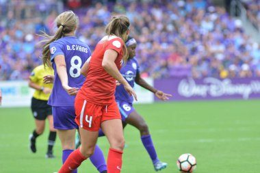 Orlando Pride 22 Nisan 2017 'de Orlando City Stadyumu' nda Washington Spirit 'e ev sahipliği yaptı..  