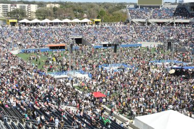 23 Şubat 2019 'da Orlando Florida' daki Dünya Kampı Stadyumunda Hristiyan Uyanışı.  