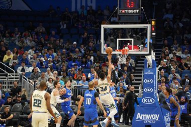 Orlando Magic, 8 Şubat 2020 tarihinde Orlando Florida 'daki Amway' de Milwaukee Bucks 'a ev sahipliği yaptı..  