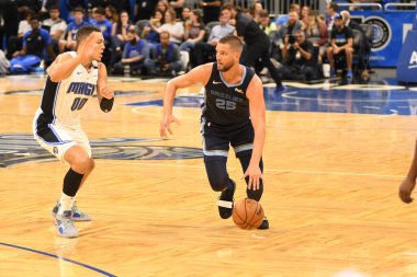 Orlando Magic 10 Ekim 2018 tarihinde Orlando Florda 'daki Amway Center' da Memphis Grizzilies 'e ev sahipliği yaptı..  