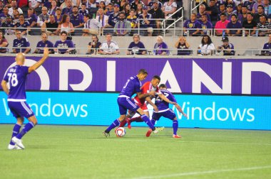 Orlando City SC, 8 Mayıs 2015 'te Florida' daki Kamp Dünyası Stadyumu 'nda Los Angeles Galaksisi' ne ev sahipliği yaptı..