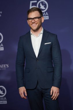 15 Ekim 2019 'da Nashville, Tennessee' deki Linbscome Üniversitesi 'nde verilen 50. GMA Dove Ödülleri sırasında kırmızı halı. 