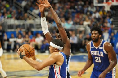 Orlando Magic 27 Aralık 2019 Cuma günü Orlando, Florida 'daki Amway Arena' da Philadelphia 76ers 'a ev sahipliği yapıyor..