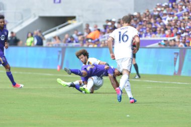 Orlando City 15 Nisan 2017 'de Florida, Orlando' daki Citrus Bowl 'da Los Angeles Galaksisine ev sahipliği yaptı.. 