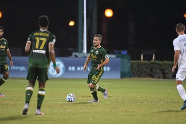 Los Angeles Galaksisi, 14 Temmuz 2020 'de Orlando Florida ABD' deki ESPN Vahşi Spor Dünyası 'nda düzenlenen MLS Sırt Turnuvası sırasında Portland Timbers ile karşı karşıya geldi.