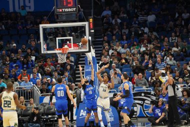 Orlando Magic, 8 Şubat 2020 tarihinde Orlando Florida 'daki Amway' de Milwaukee Bucks 'a ev sahipliği yaptı..  