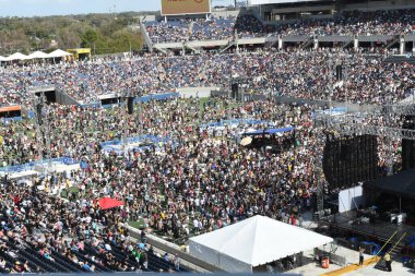 23 Şubat 2019 'da Orlando Florida' daki Dünya Kampı Stadyumunda Hristiyan Uyanışı.  