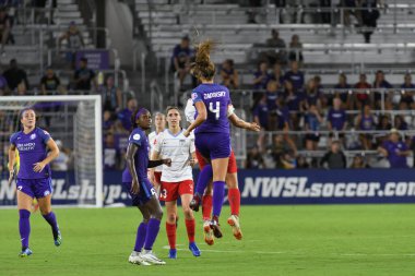 Orland Pride, 25 Ağustos 2018 'de Orlando Florida' daki Exploria Stadyumu 'nda Chicago Red Stars' a ev sahipliği yapıyor..  
