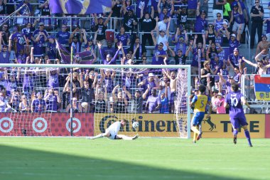 Orlando City 29 Nisan 2017 'de Orlando, Florida' daki Orlando City Stadyumu 'nda Colorado Rapids' e ev sahipliği yaptı.)