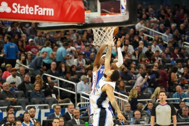 Orlando Magic 27 Aralık 2019 Cuma günü Orlando, Florida 'daki Amway Arena' da Philadelphia 76ers 'a ev sahipliği yapıyor..