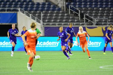 Orlando Pride sunucusu Houston Dash 23 Haziran 2016 'da Orlando Florida' daki Dünya Kampı Stadyumu 'nda..
