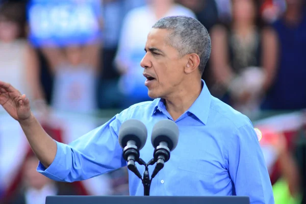 Prezydent Barack Obama Przemawia Wiecu Kampanii Stadionie Osceola Heritage Park — Zdjęcie stockowe