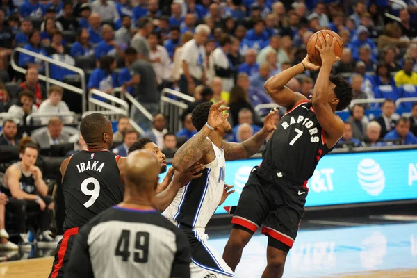 Orlando Magic Empfängt Die Toronto Rapters Während Der Nba Playoff — Stockfoto