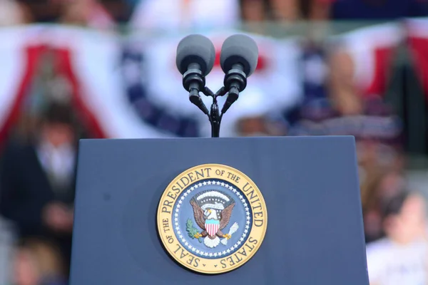 Prezydent Barack Obama Przemawia Wiecu Kampanii Stadionie Osceola Heritage Park — Zdjęcie stockowe