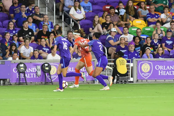 Orlando Pride 28 Haziran 2018 'de Orlando City Stadyumu' nda Houston Dash 'e ev sahipliği yaptı..  