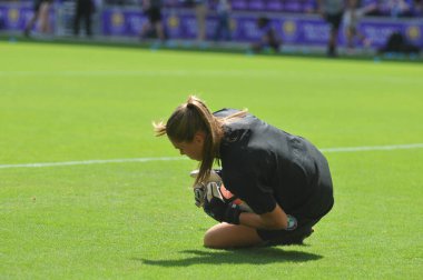 Orlando Pride 22 Nisan 2017 'de Orlando City Stadyumu' nda Washington Spirit 'e ev sahipliği yaptı..  