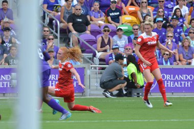 Orlando Pride 22 Nisan 2017 'de Orlando City Stadyumu' nda Washington Spirit 'e ev sahipliği yaptı..  