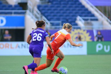 Orlando Pride sunucusu Houston Dash 23 Haziran 2016 'da Orlando Florida' daki Dünya Kampı Stadyumu 'nda..