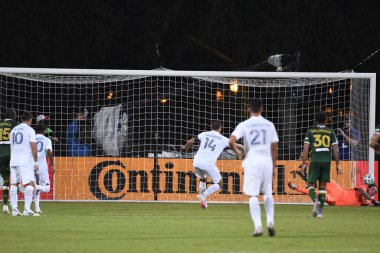 Los Angeles Galaksisi, 14 Temmuz 2020 'de Orlando Florida ABD' deki ESPN Vahşi Spor Dünyası 'nda düzenlenen MLS Sırt Turnuvası sırasında Portland Timbers ile karşı karşıya geldi.