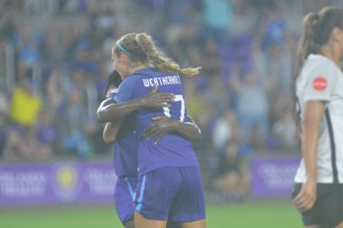 Orlando Pride 12 Ağustos 2017 'de Orlando City Stadyumu' nda New Jersey Sky Blue FC 'ye ev sahipliği yapmaktadır..  