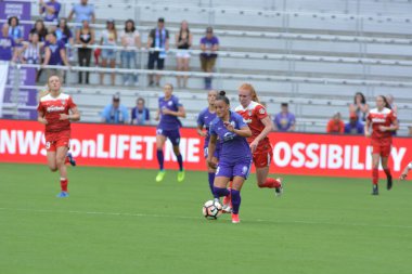 Orlando Pride 22 Nisan 2017 'de Orlando City Stadyumu' nda Washington Spirit 'e ev sahipliği yaptı.. 