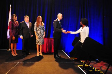 Florida Valisi Rick Scott 13 Ekim 2015 'te Orlando Florida' daki İnanç Sempozyumunda konuşma yapacak..