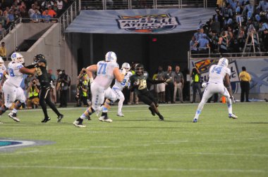 Kuzey Carolina 29 Aralık 2015 tarihinde Orlando Florida 'daki Kamp Dünya Stadyumu' nda oynanan Russell Atletizm Kupası 'nda Baylor ile karşılaşacak..