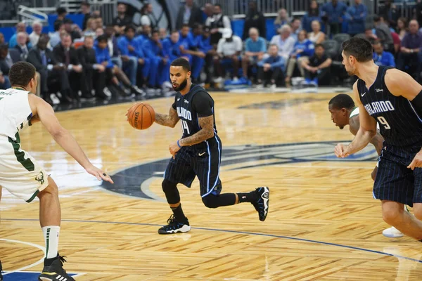 Orlando Magic, Orlando, Florida, ABD 'deki Amway Center' da Milwaukee Bucks 'a ev sahipliği yapıyor. 1 Kasım 2019.  