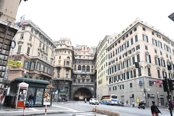Вуличний Вид Фасадами Красивих Будинків Краєвид Міста Італії — стокове фото