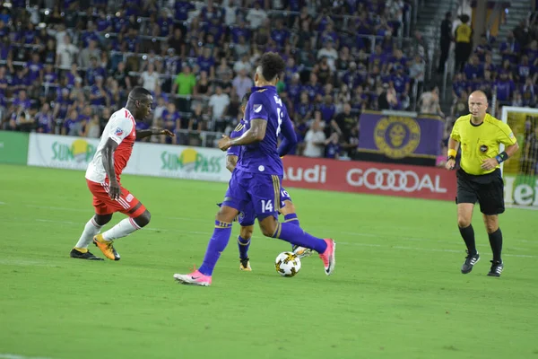 Orlando City 27 Eylül 2017 'de Orlando City Stadyumu' nda New England Devrimi 'ne ev sahipliği yaptı.. 