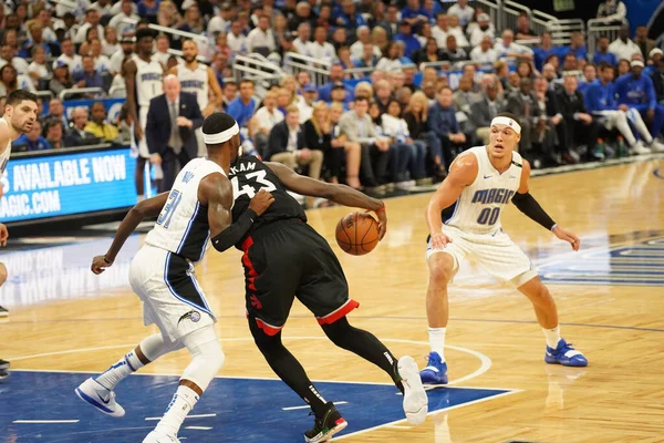 Orlando Magic 19 Nisan 2019 Cuma günü Orlando Florida 'daki Amway Arena' daki NBA Playoff 1 'de Toronto Rapçileri' ne ev sahipliği yapıyor.
