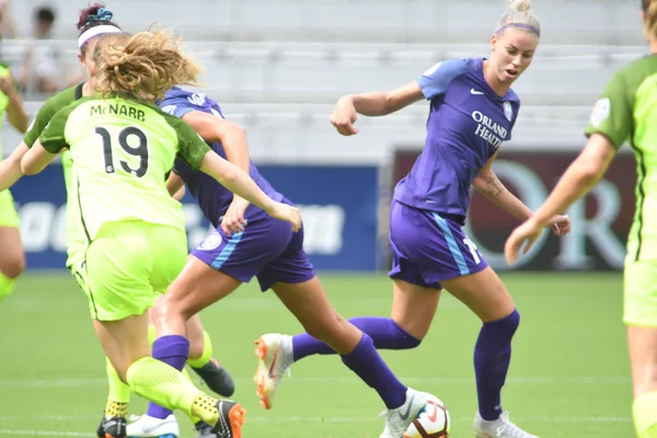 Orlando Pride 21 Temmuz 2018 'de Orlando Florida' daki Exploria Stadyumu 'nda Seattle Reign FC' ye ev sahipliği yapmaktadır. Fotoğraf: Marty Jean-Louis