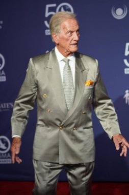 15 Ekim 2019 'da Nashville, Tennessee' deki Linbscome Üniversitesi 'nde verilen 50. GMA Dove Ödülleri sırasında kırmızı halı. 