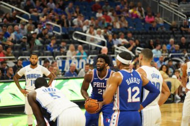 Orlando Magic 13 Ekim 2019 'da Florida, Orlando' daki Amway Center 'da Philadelphia 76ers' a ev sahipliği yaptı.. 