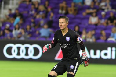 Orlando Pride, 23 Mayıs 2018 'de Orlando Florida' daki Exploria Stadyumu 'nda Kuzey Carolina Cesareti' ne ev sahipliği yapmaktadır..  
