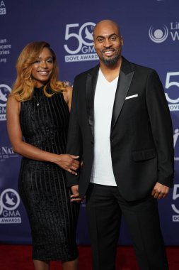 15 Ekim 2019 'da Nashville, Tennessee' deki Linbscome Üniversitesi 'nde verilen 50. GMA Dove Ödülleri sırasında kırmızı halı. 