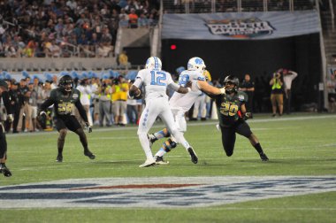 Kuzey Carolina 29 Aralık 2015 tarihinde Orlando Florida 'daki Kamp Dünya Stadyumu' nda oynanan Russell Atletizm Kupası 'nda Baylor ile karşılaşacak..