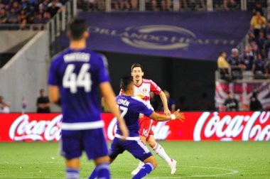 Orlando City SC, 6 Mayıs 2016 'da Orlando Florida' daki Dünya Kampı Stadyumu 'nda New York Red Bulls' a ev sahipliği yaptı..