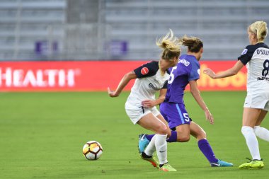 Orlando Pride, 23 Mayıs 2018 'de Orlando Florida' daki Exploria Stadyumu 'nda Kuzey Carolina Cesareti' ne ev sahipliği yapmaktadır..  