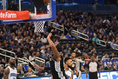 Orlando Magic, 19 Aralık 2018 tarihinde Orlando Florida 'daki Amway Center' da San Antonio Spurs 'a ev sahipliği yapmaktadır.. 