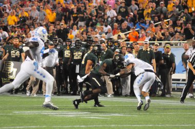 Kuzey Carolina 29 Aralık 2015 tarihinde Orlando Florida 'daki Kamp Dünya Stadyumu' nda oynanan Russell Atletizm Kupası 'nda Baylor ile karşılaşacak.. 