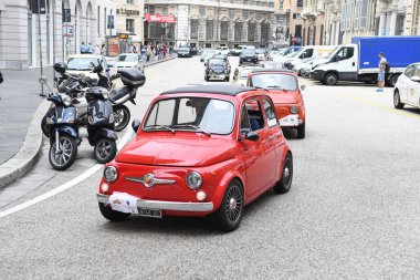 Küçük şirin İtalyan arabasının manzarası