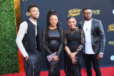 24 Mart 2018 Cumartesi günü Las Vegas 'taki Orleans Resort' ta düzenlenen 33. Yıldız Ödülleri Kırmızı Halı sırasında ünlüler.