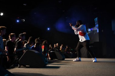 Crossover Kilisesi, 6 Ekim 2018 'de Tampa Florida' daki Crossover Kilisesi 'nde iki yıllık lezzet festivaline ev sahipliği yapıyor..