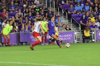 Orland Pride, 25 Ağustos 2018 'de Orlando Florida' daki Exploria Stadyumu 'nda Chicago Red Stars' a ev sahipliği yapıyor..  